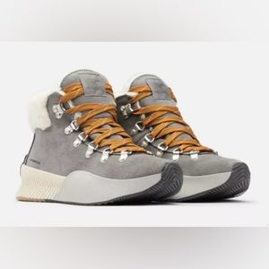 SOREL WINTER BOOTHS - NEW WITH TAGS
